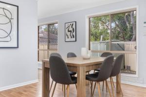 Large Home in Lakelands