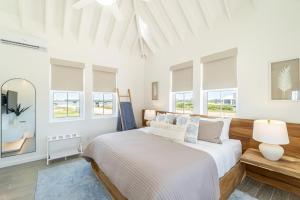 Canalfront Retreat and Pool Club at Mahogany Bay