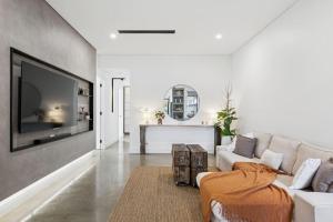 The Modern Comfort Home