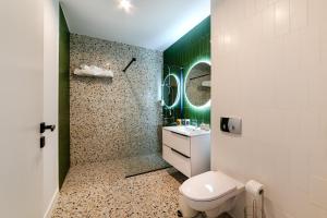 SeaYa studio in Axxis Nova