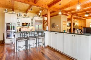 Game Room and Fireplaces Group Dahlonega Getaway