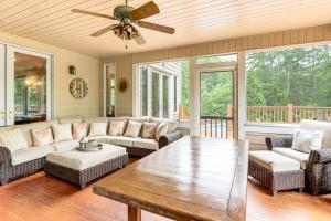 Game Room and Fireplaces Group Dahlonega Getaway