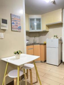 5min Staycation Away from Naia Terminal 3 Airport