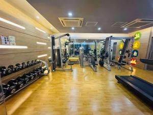 Lovely Condo Across NAIA T3 Newport with WiFi