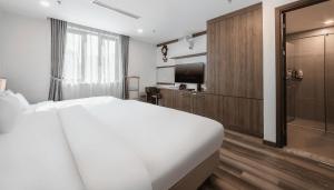 A25 Hotel - Hoàng Đạo Thúy 1