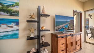 Kissed By The Sun Retreat Ocean Front Condo