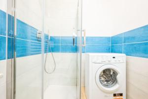 Trilocale a pochi passi dal mare con giardino con WiFi