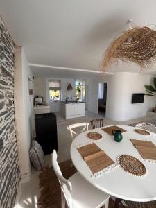 Maisons de vacances Maison Ka-za, jacuzzi meuble tourisme 3 etoiles : photos des chambres