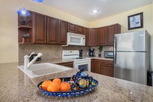 Made For Sunny Days Comfy Oceanfront Condo