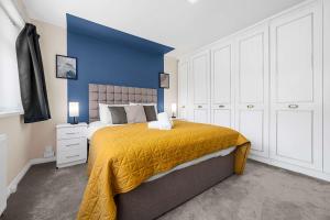 Lovely Greater MCR Family Home by City SuperHost