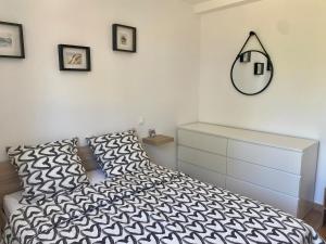 Appartements T 2 climatise parking gratuit a 200 m des plages : photos des chambres