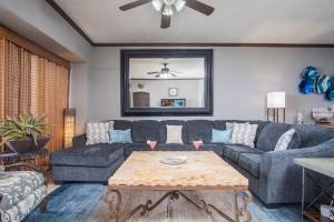 Scenic & Spacious Adorable Ocean Front Condo