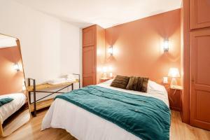 Maisons de vacances House for 11 people, 2 intimate and friendly apartments : photos des chambres