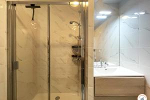 Appartements Double Terrasses - 50m Plage - Parking : photos des chambres