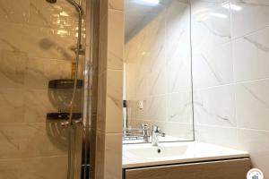 Appartements Double Terrasses - 50m Plage - Parking : photos des chambres