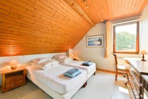Villas Maison de charme 300m2 Haslach 15 personnes grande salle a manger - Belles vues ! : photos des chambres