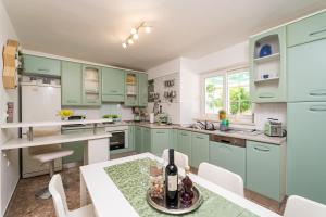 Heritage House Marina