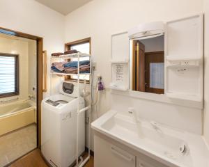 SUZUNONE StepOld Japan Serene Traditional House in Tokyo Tatami Shoji room, 2 min walk Natural Hot Springs near BIG super market ASAKUSA AKIHABARA SKYTREE nearby