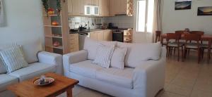 Giasemi house