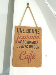 Appartements Type 2 hypercentre 100 m de la mer : photos des chambres