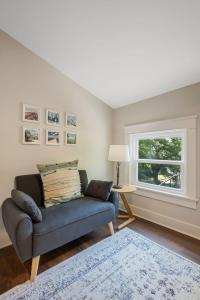 Charming 2BR East Nash Duplex Great Location