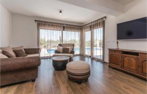 Amazing Home In Kakma With Sauna 