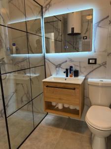 Shengjin Apartment on the beach