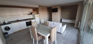 Departamento edificio Arenas IV