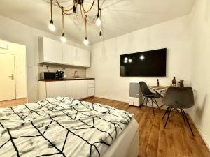 The Hill Studio - Free Parking & Walk to Old Town