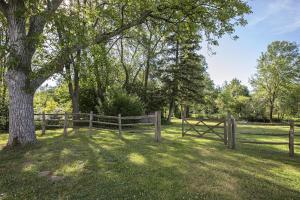 Maisons de vacances 4 house 5 bedrooms, swimming pool and river absolute calm : photos des chambres