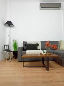 DOWN TOWN Luxurious Apartments III