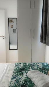DOWN TOWN Luxurious Apartments III