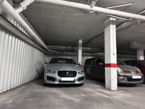 Cozy central apartment with FREE parking