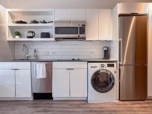 City & River View Suite - The Wharf DC by Monthier