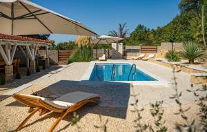 Gorgeous Home In Pokrovnik With Wifi