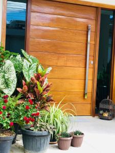 Linda casa - 03 quartos - perto do centro