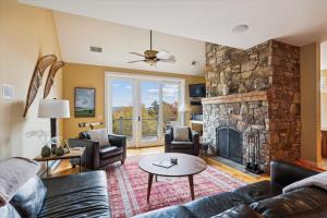 Covered Bridge Condo 29