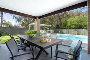 Sunce Manyana Luxury home with pool and spa - 4hvězdičkové hotely ve městě Manyana