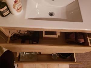1 Queen Bed and 1 Sofa Bed, Serviced Studio B