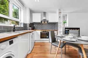 *Brand New 1 Bedroom Flat in Central London*