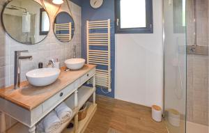 Maisons de vacances Maison Avec Piscine Privee : photos des chambres