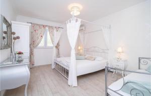 Amazing Home In Cavtat