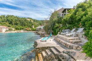 Apartments by the sea Cove Donja Kruscica - Donja Krusica, Solta - 11146