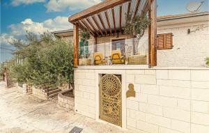 Gorgeous Home In Okrug Gornji 