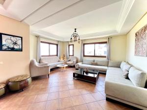 Bright Haven - Lilacs Garden