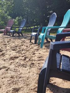 Lake Front Cottage on Private All-Sports Lake.