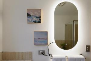 Sunny Ambleside Escape & Home Office