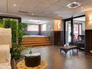 Snowy Escape in Scenic Vallorcine