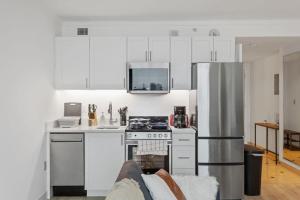 Stylish CozySuites Condo at Showboat #4