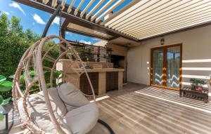 Stunning Home In Donji Zemunik